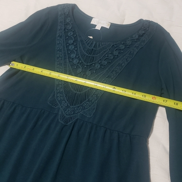 Suzanne Betro Weeken Bohemia Women's Teal Lace Trim Top Bell Sleeve Small - Picture 4 of 9